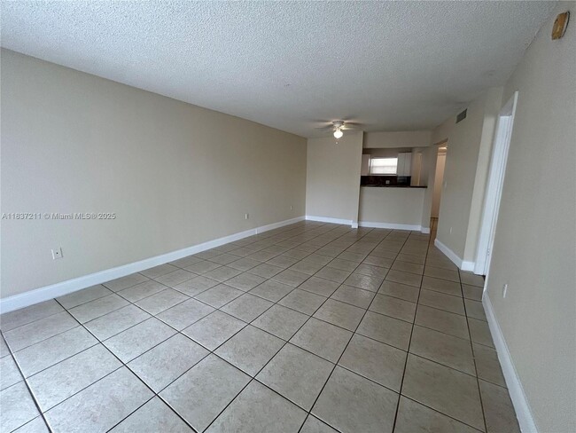 Building Photo - 4255 N University Dr