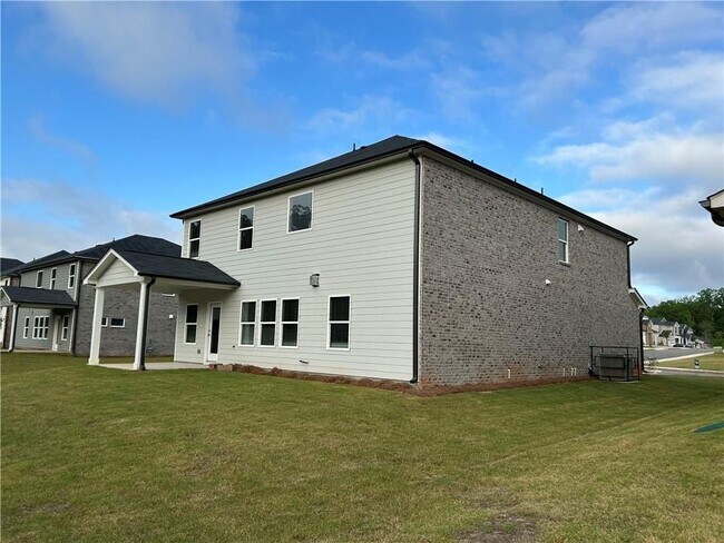 Foto del edificio - 6907 Winchester Pl