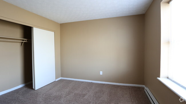 Bedroom - Capital Pointe - Woodview