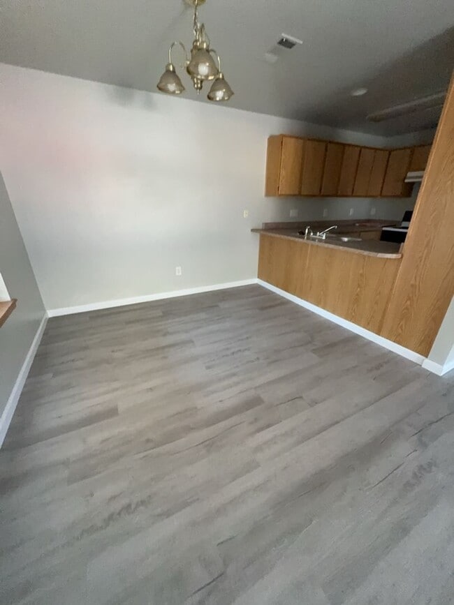 Foto del edificio - Cute 2 bedroom 1 bath Apartment
