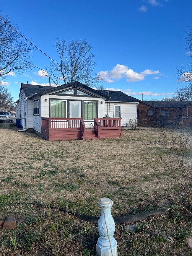 Foto del edificio - 108 Circle Dr