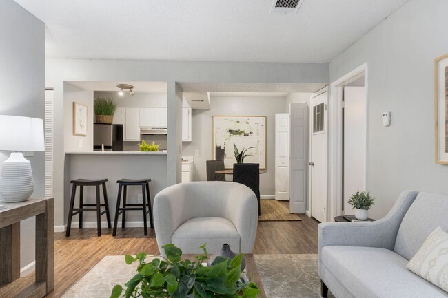 Interior Photo - Post Oak Apartments