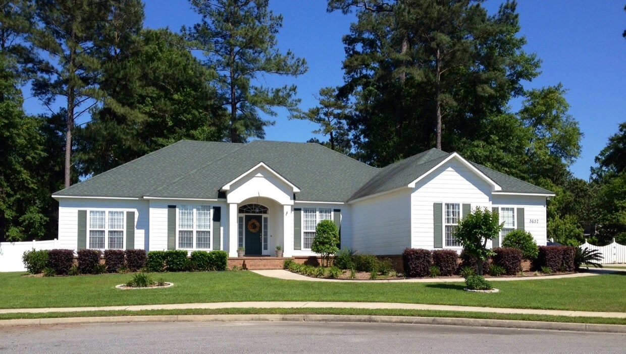 Primary Photo - 5 Bedroom Home in Arbor Run