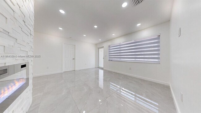 Foto del edificio - 15704 SW 302nd Terrace