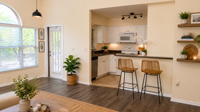 Foto del edificio - Beautiful 2/2 Condo x Rent close to Airport and Downtown Orlando!