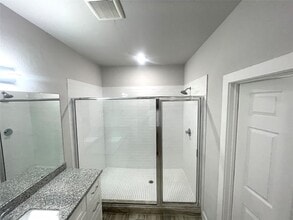 Building Photo - 9710 Tuffly St