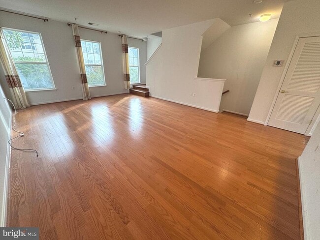 Building Photo - 108 Moore Dr