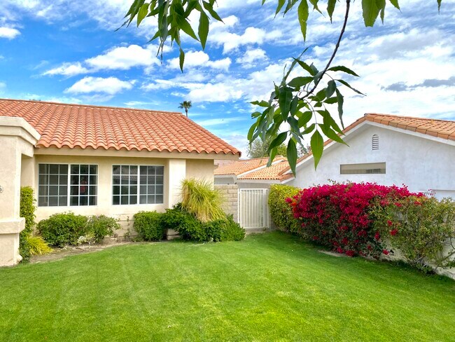 Building Photo - 79760 Fiesta Dr