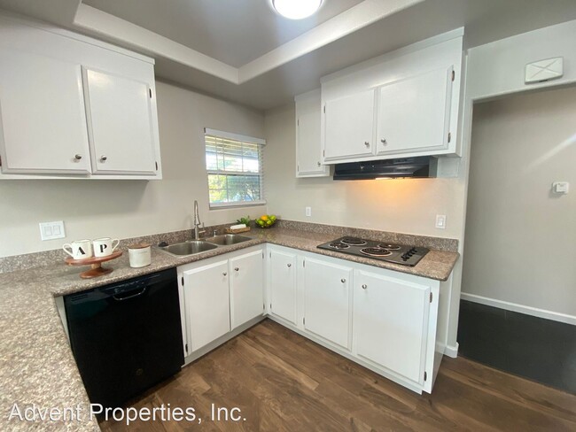 Building Photo - 3 br, 2 bath House - 27999 Hesse Drive