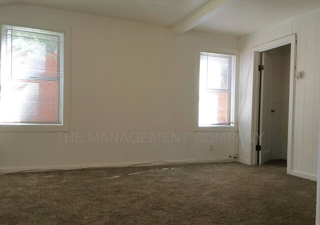 Foto del edificio - 651 2nd Ave N
