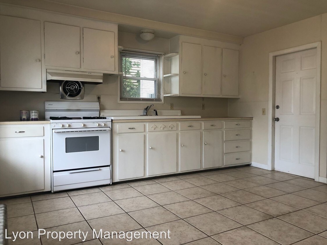 Foto principal - 145 Hunts Ave