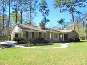 Building Photo - 4803 Springbrook Dr