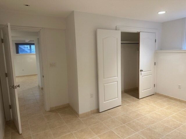 Bedroom with Closet - 68 Sigourney St