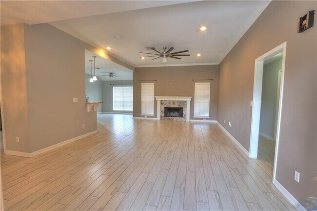 Building Photo - 7714 Odessa Dr