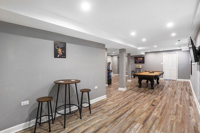 Foto del edificio - 8128 S King Dr