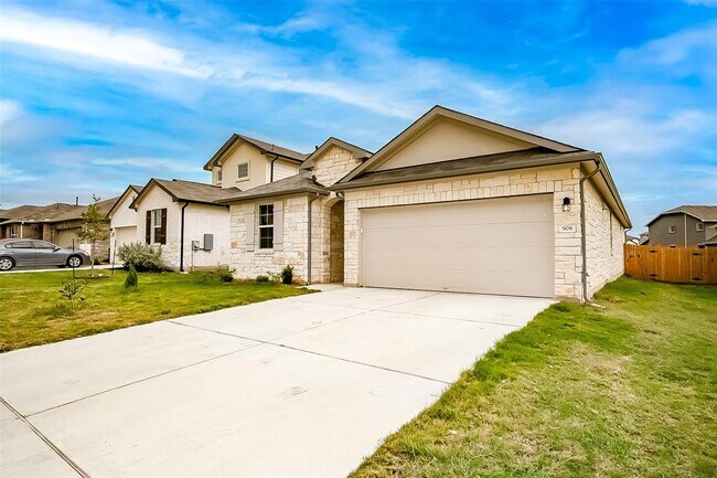 Building Photo - 908 Vogel Dr