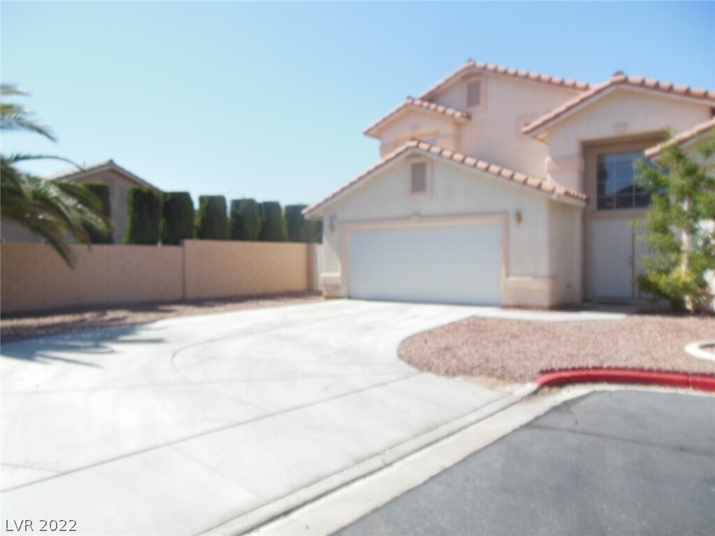 878 E Scarlet Haze Ave, Las Vegas, NV 89183 House for Rent in Las