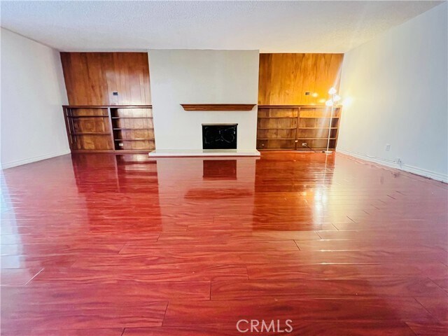 Foto del edificio - 471 W Duarte Rd