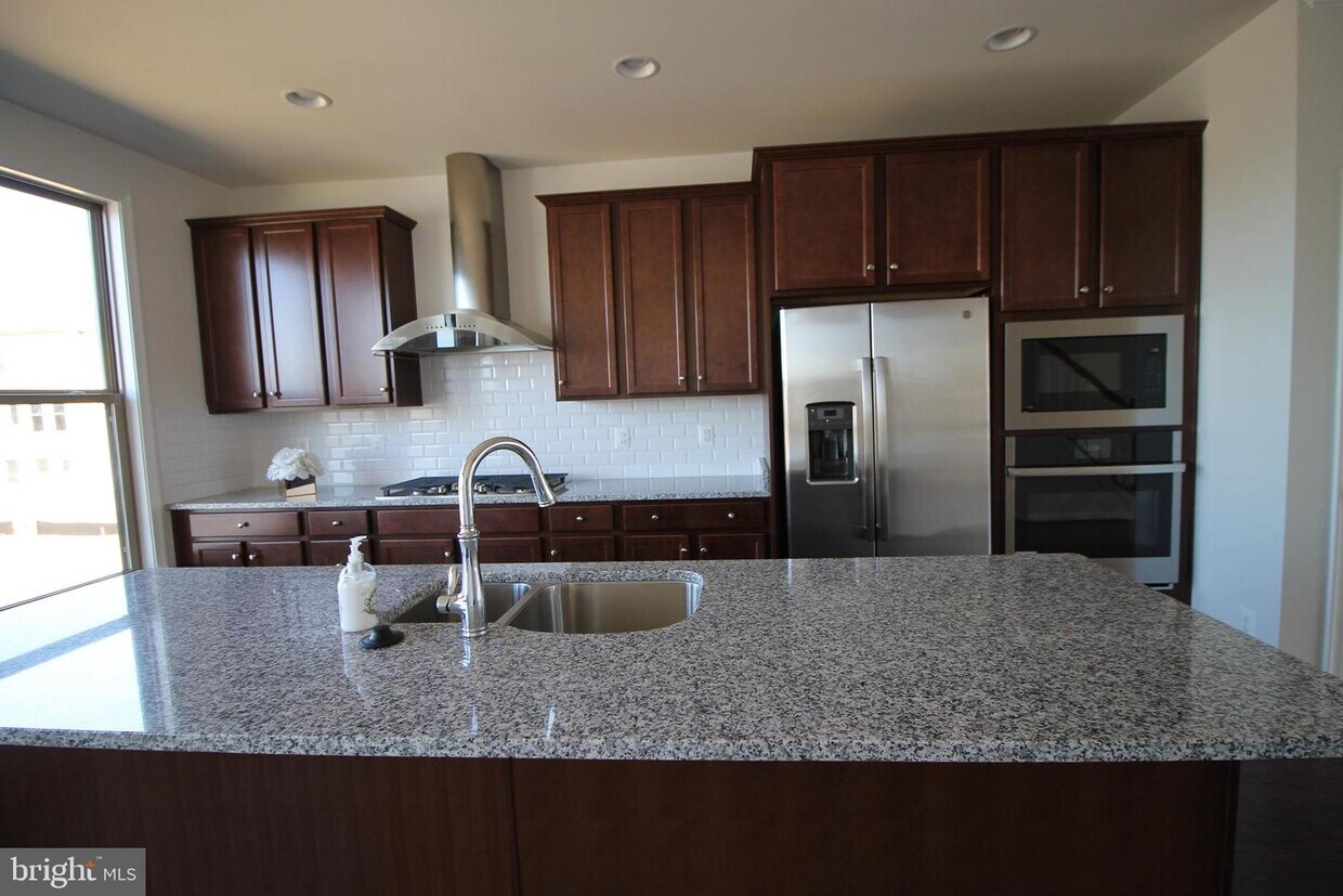 Foto principal - 42504 Dogwood Glen Square
