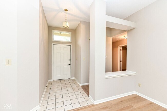 Building Photo - 7829 Chesapeake Dr E