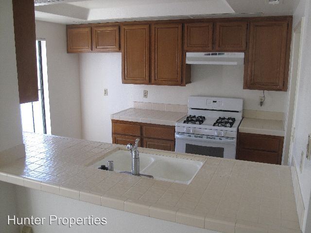 Foto del edificio - 6949 Sandpiper Pl