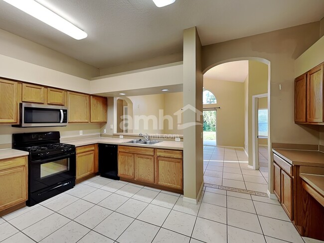 Building Photo - 603 Copper Beech Blvd
