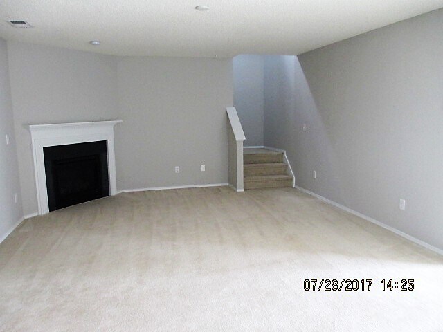 Foto del edificio - Awesome 3br 2.5ba in Durham. Fenced Yard!  Avail June 5, 2026!