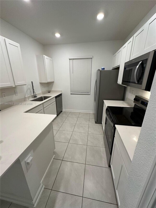 Foto del edificio - 235 Sage Br St