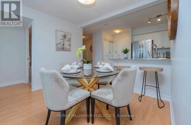 Photo du bâtiment - 83 Borough Dr