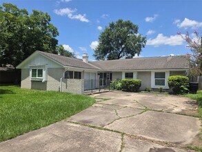 Building Photo - 7334 Darnell St