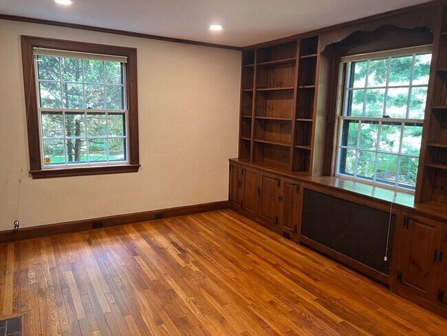 Foto del edificio - 130 Marsh St