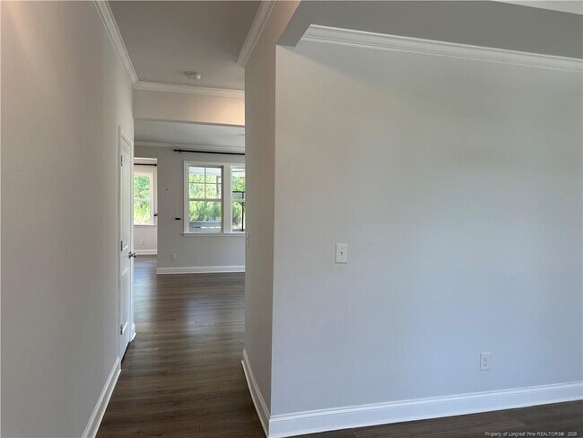 Building Photo - 373 Kensington Dr