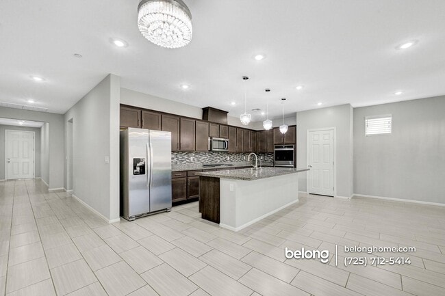 Foto del edificio - 653 Timberfalls Ln