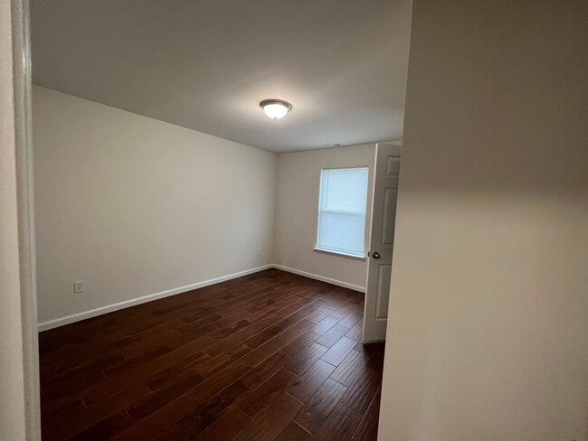 Foto del edificio - 3 bed/2 bath with 1 car garage for lease