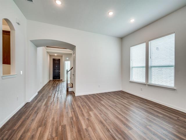 Foto del edificio - 3805 PEARLWOOD Rd