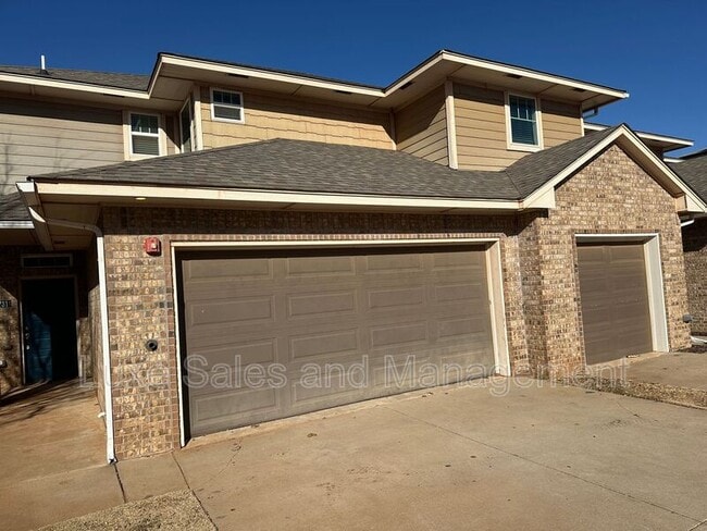 Building Photo - 731 SW 14th St