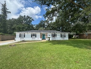 Building Photo - 4213 Queens Ct