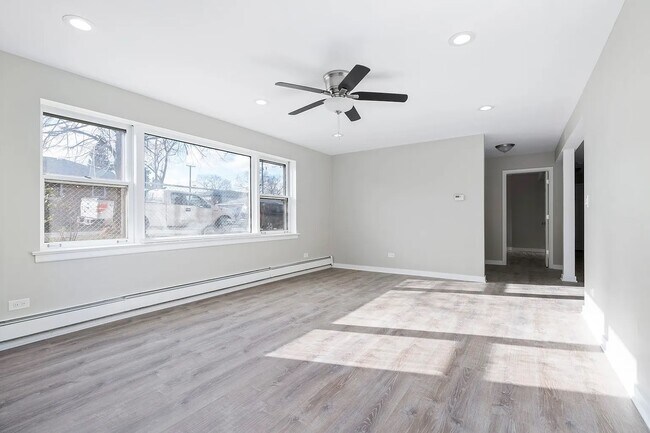 Foto del edificio - 5358 S Narragansett Ave