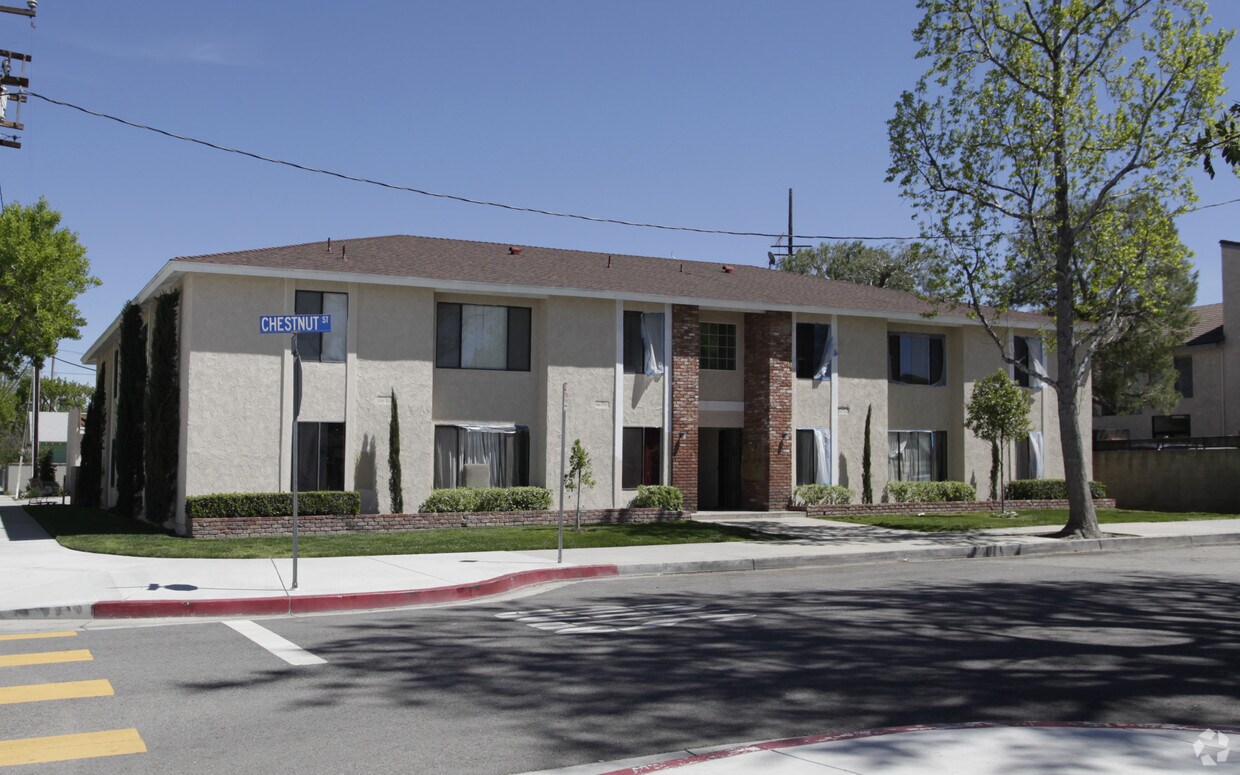 Foto principal - 24522 Chestnut St