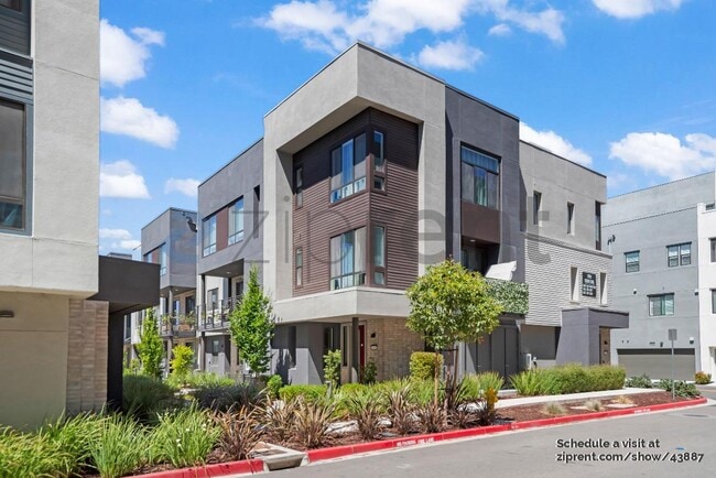 Building Photo - 3489 Vision Cmn