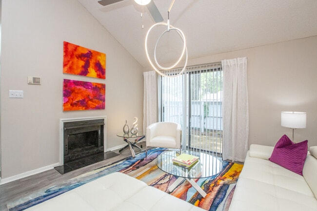 Building Photo - The Park at New Castle