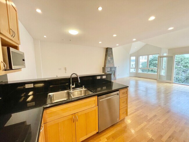 Foto del edificio - Prime Noe Valley 3 Level Condo w/2 car Garage, Rooftop Deck - Elizabeth @  San Jose