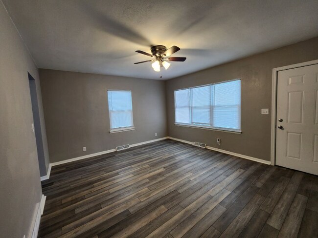 Foto del edificio - 2049 34th St