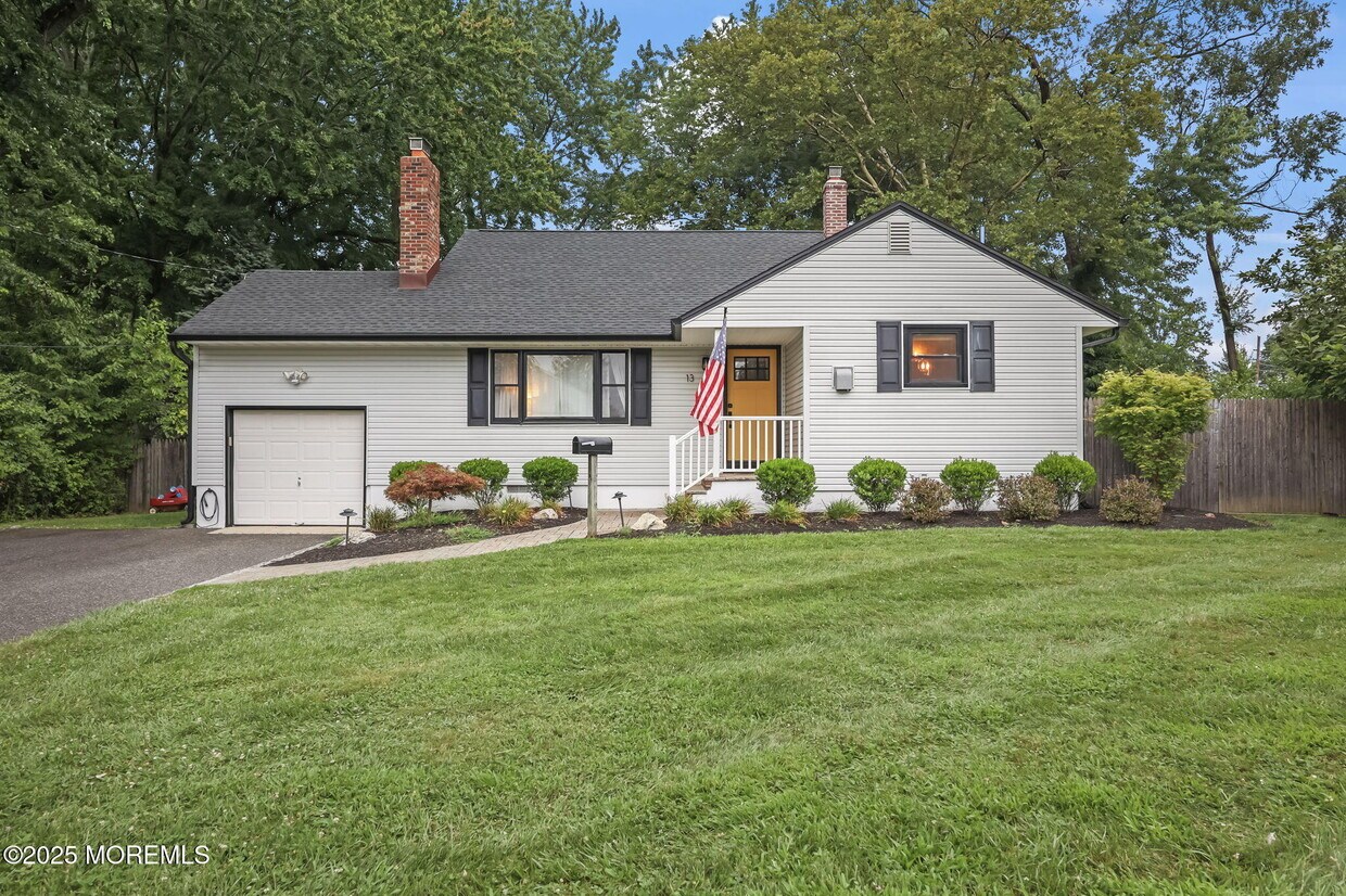 Foto principal - 13 Woodland Rd