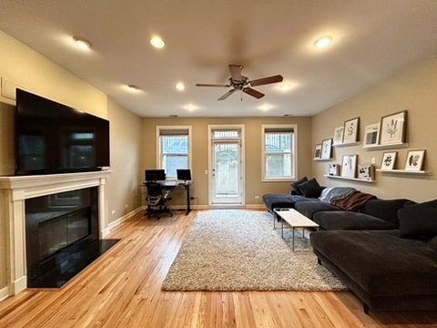 Photo - 1334 N Cleveland Ave (Chicago, IL)