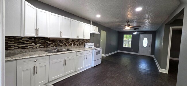 Foto del edificio - 5701 County Rd 288