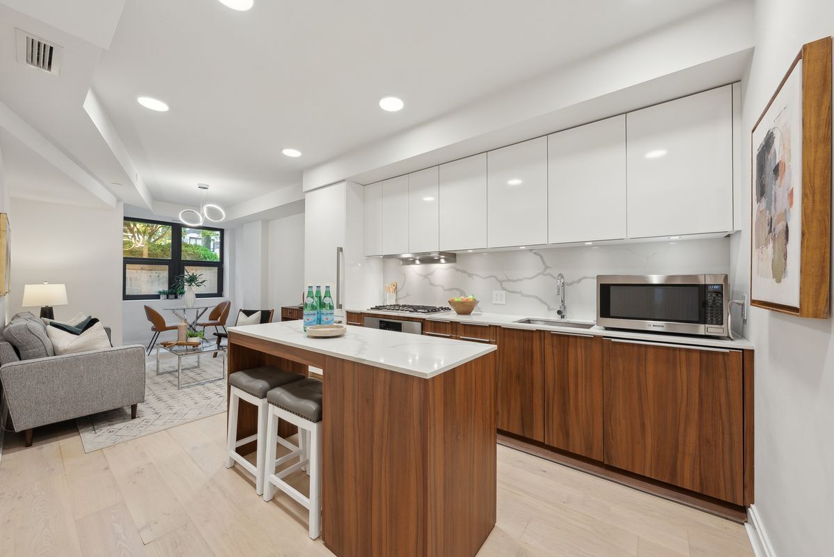 Foto principal - 1427 Rhode Island Ave NW