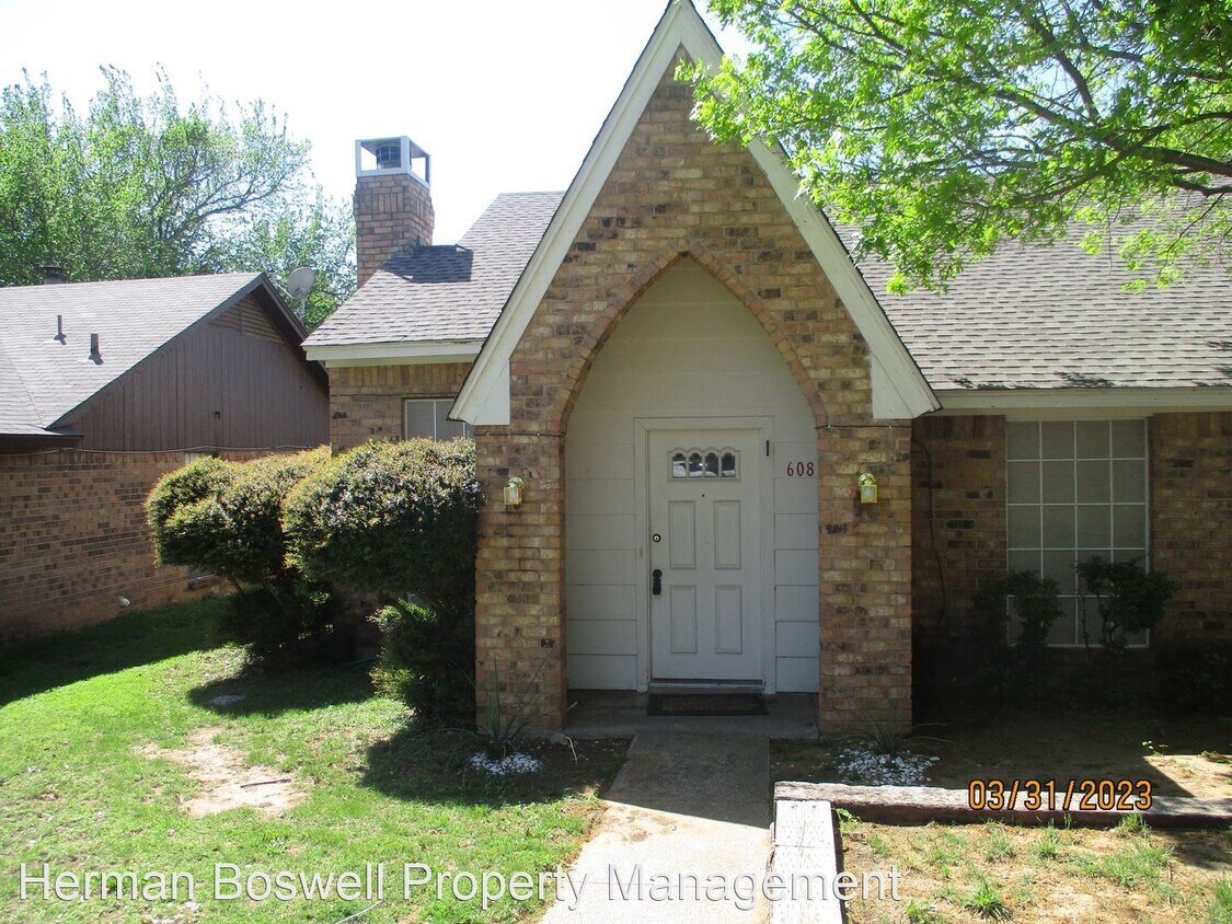 608 Overlook Ct, Arlington, TX 76012 House Rental in Arlington, TX