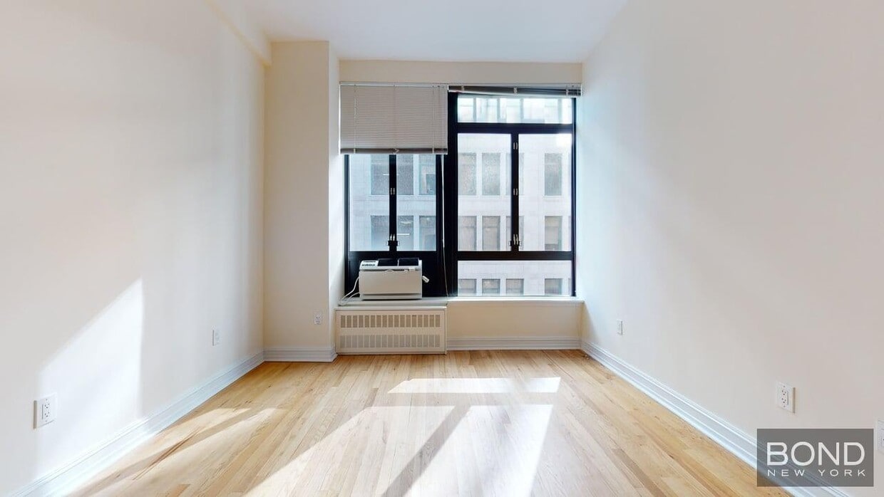 Primary Photo - 1 Astor Pl