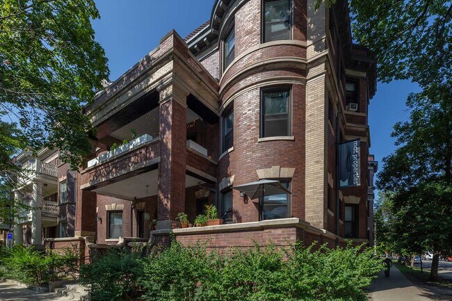 Exterior del edificio - 5700 S. Blackstone Avenue